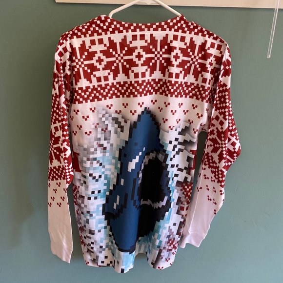 AnimalWorld Crewneck Long-Sleeve Shark Shirt - Picture 2 of 6